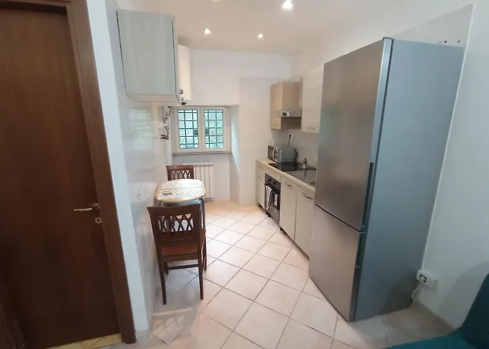 Casa Di Roberto - Metro E Servizi A Due Passi! Rzym