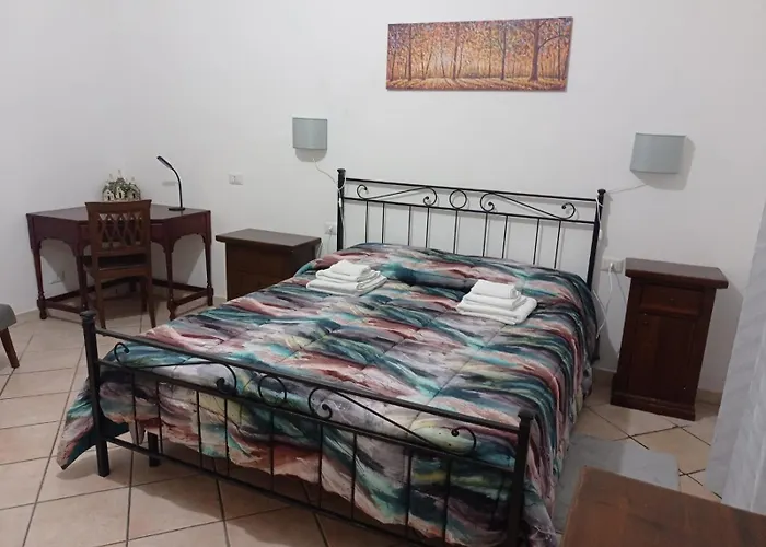 Casa Di Roberto - Metro E Servizi A Due Passi!